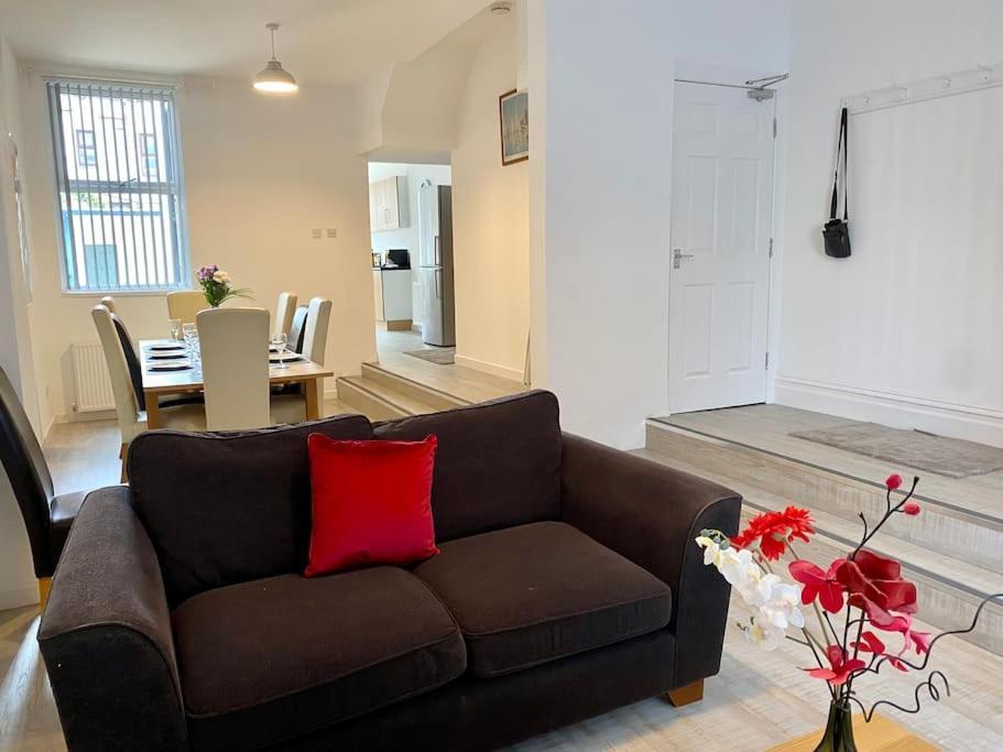 Eden Stay 5 Bedroom House Morecambe Exterior photo